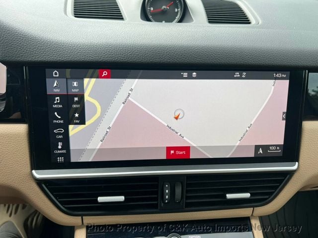 2019 Porsche Cayenne Premium Plus, Pano Roof, Lane Change Assist, Heated&Cooled Seats - 22912461 - 31