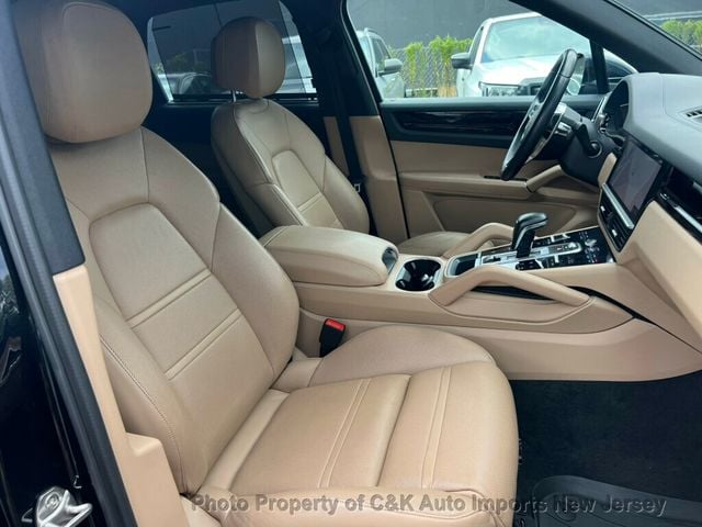 2019 Porsche Cayenne Premium Plus, Pano Roof, Lane Change Assist, Heated&Cooled Seats - 22912461 - 36