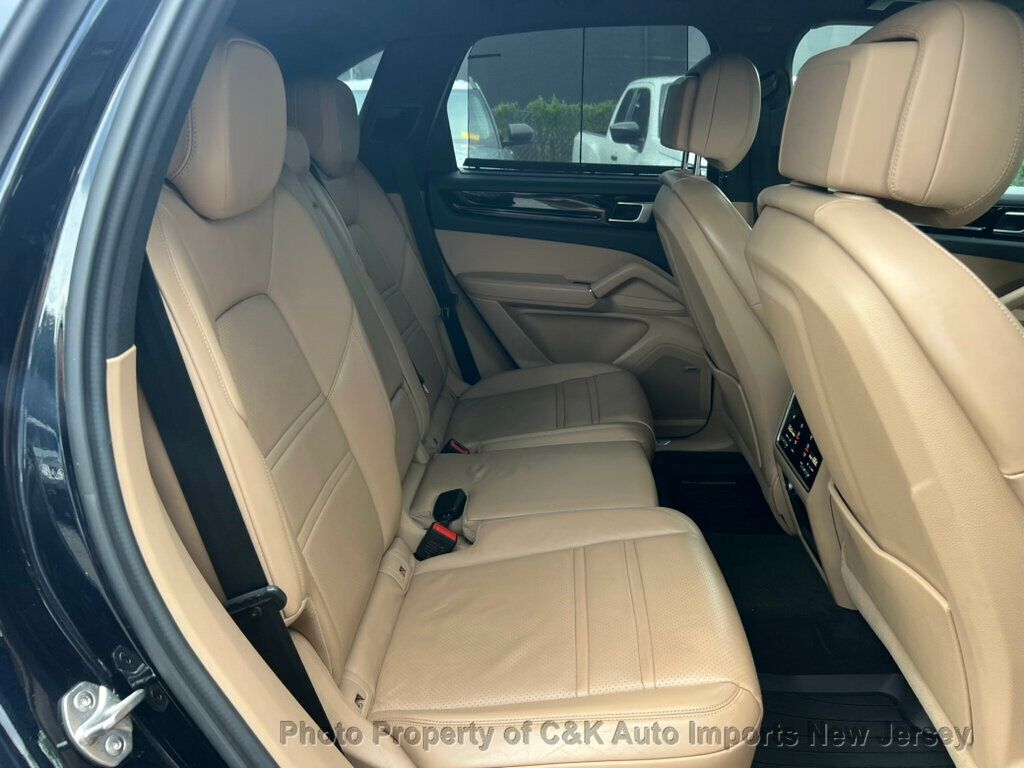2019 Porsche Cayenne photo 54