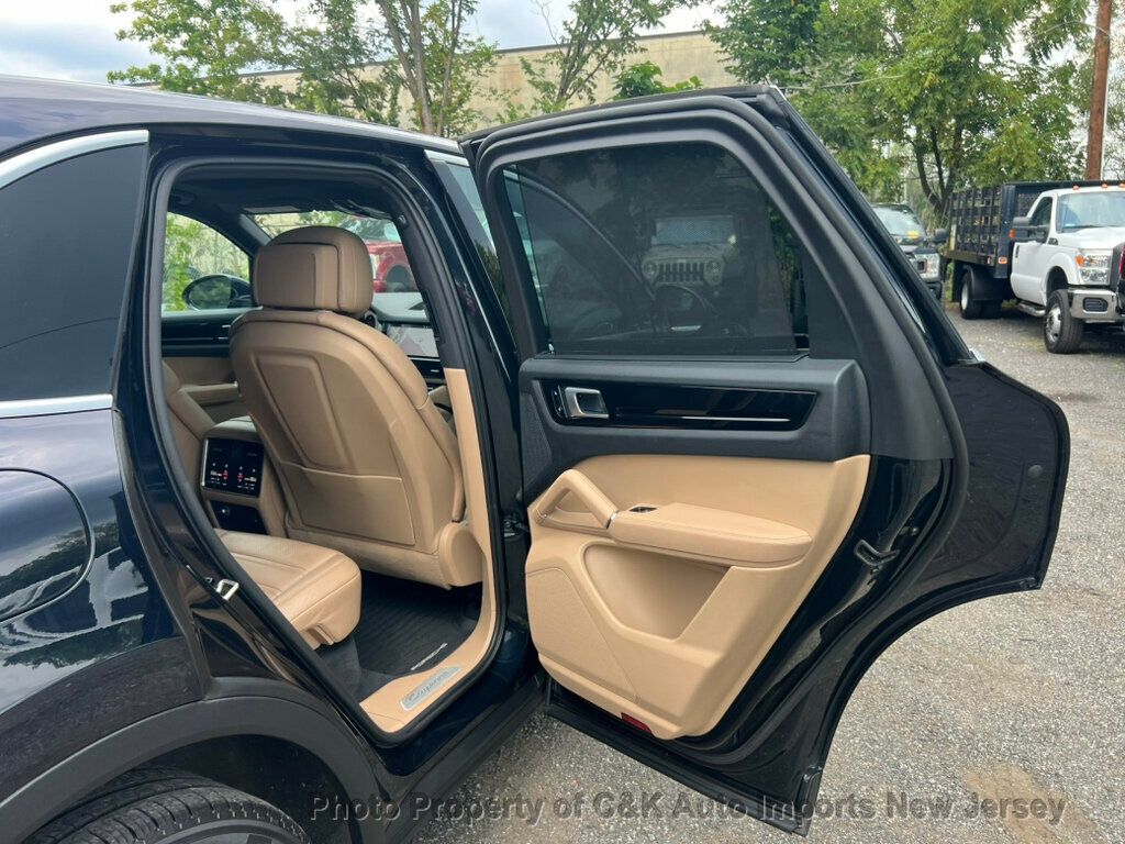 2019 Porsche Cayenne photo 55