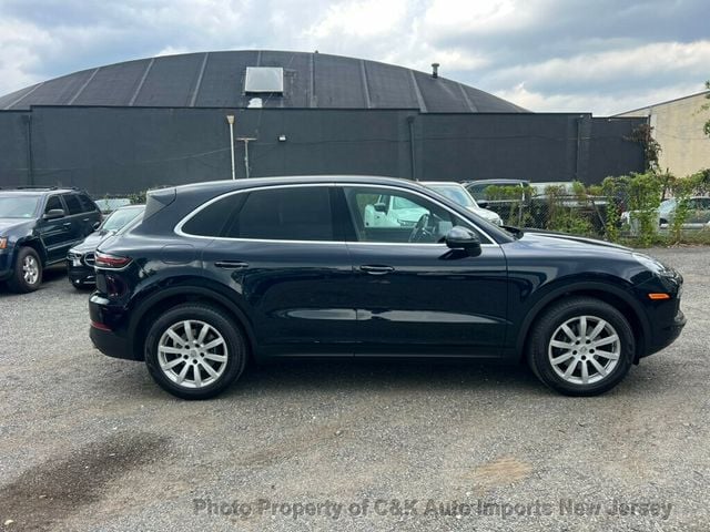 2019 Porsche Cayenne Premium Plus, Pano Roof, Lane Change Assist, Heated&Cooled Seats - 22912461 - 6