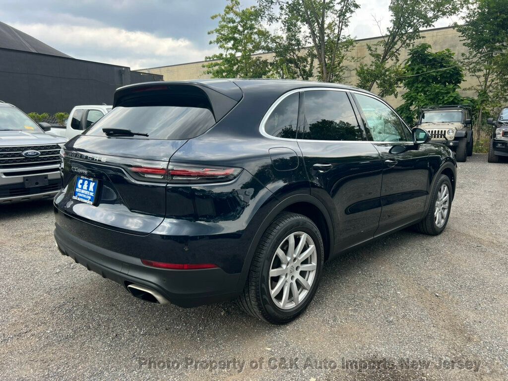 2019 Porsche Cayenne photo 9