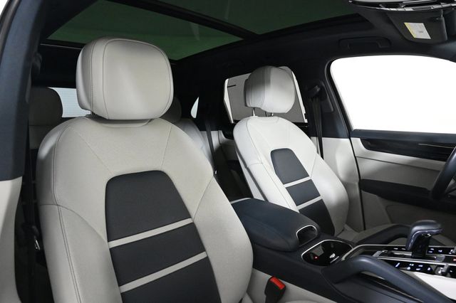 2019 Porsche Cayenne S - 22978608 - 17