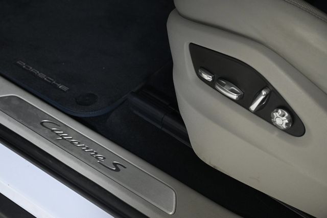 2019 Porsche Cayenne S - 22978608 - 20