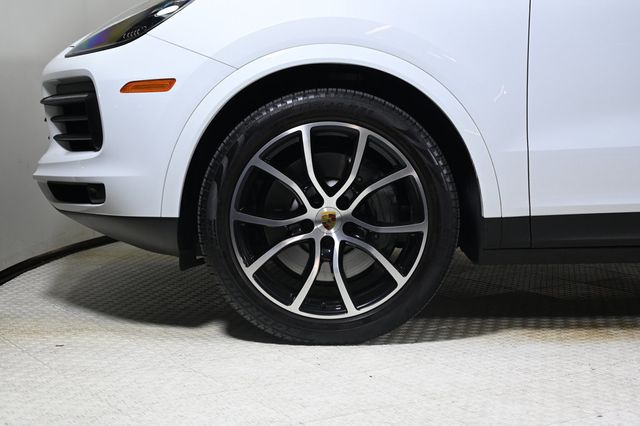 2019 Porsche Cayenne S - 22978608 - 24