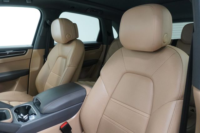 2019 Porsche Cayenne S - 23010335 - 10