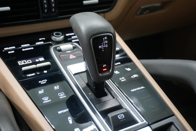 2019 Porsche Cayenne S - 23010335 - 24
