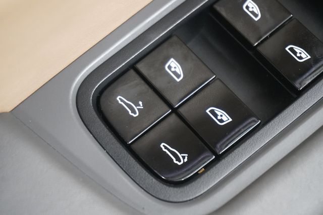 2019 Porsche Cayenne S - 23010335 - 30