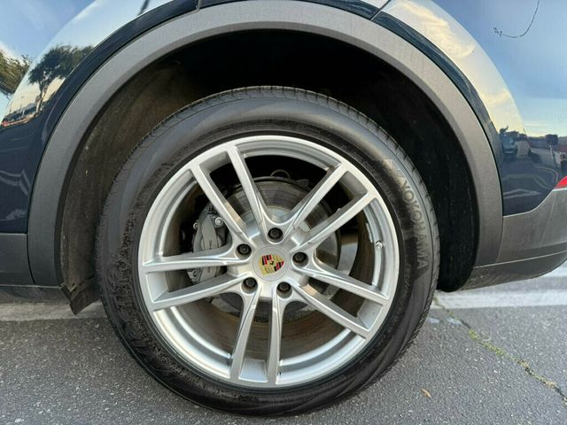 2019 Porsche Cayenne S - 22979708 - 25