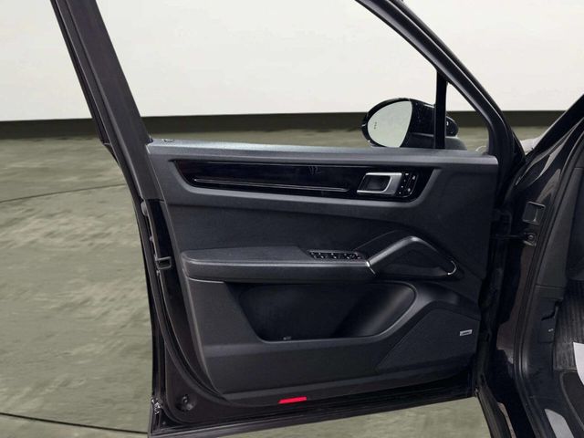 2019 Porsche Cayenne S - 23027361 - 12