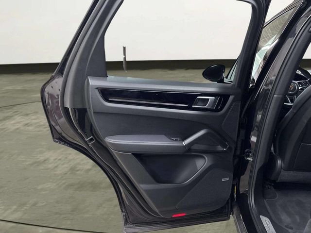 2019 Porsche Cayenne S - 23027361 - 16