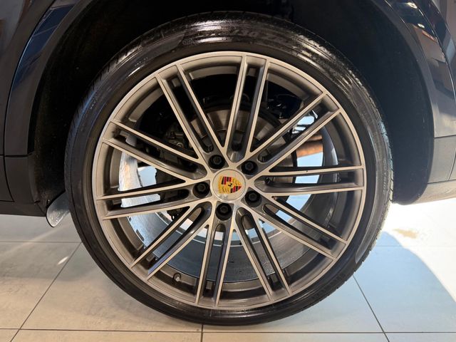 2019 Porsche Cayenne S - 23031487 - 41
