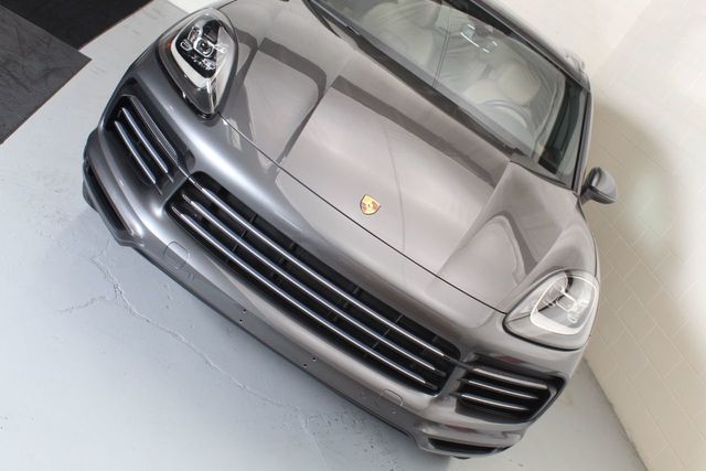 2019 Porsche Cayenne S - 21795620 - 12