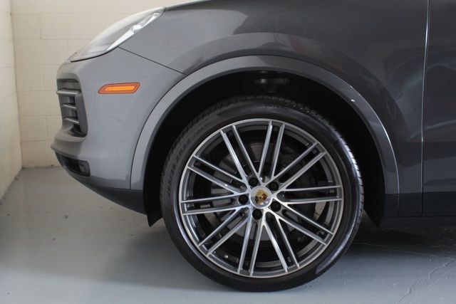 2019 Porsche Cayenne S - 21795620 - 13