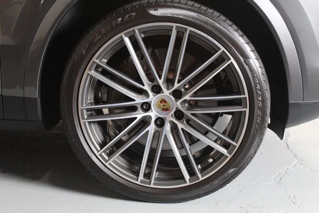 2019 Porsche Cayenne S - 21795620 - 14