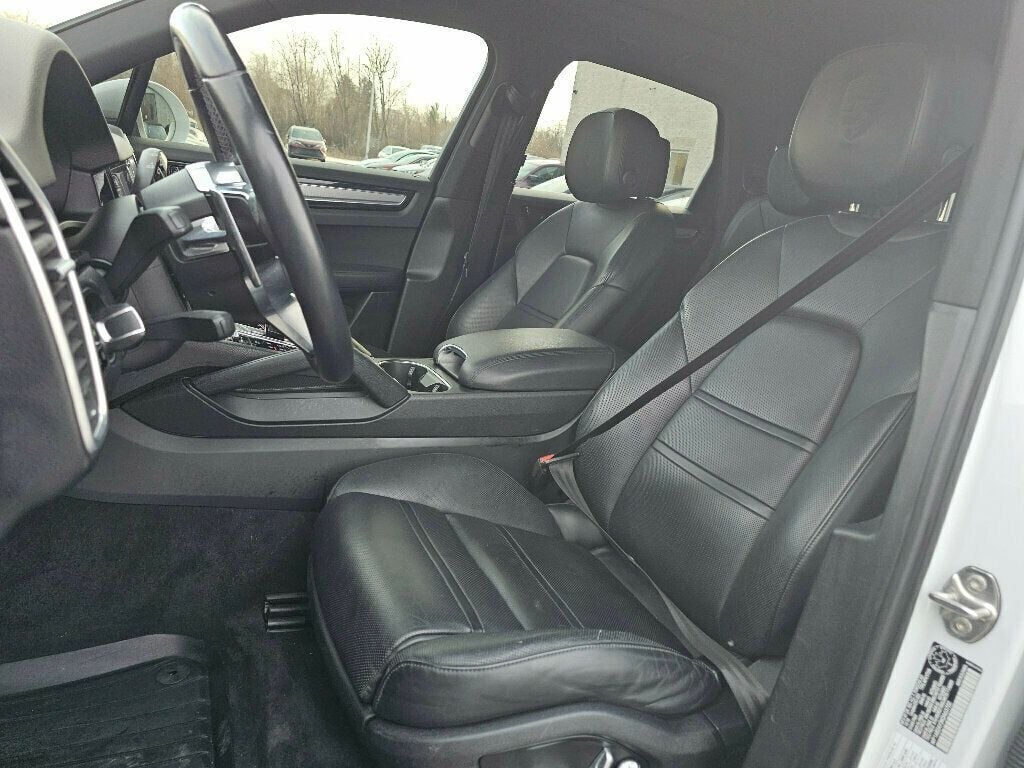 2019 Porsche Cayenne S - 22969923 - 14