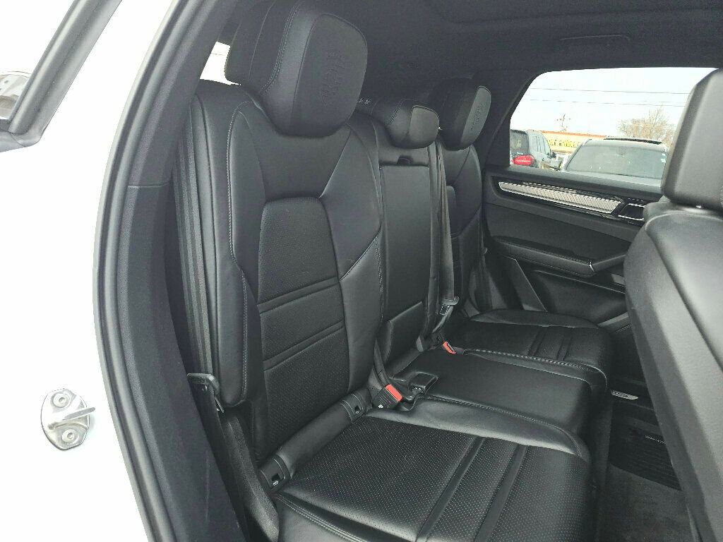 2019 Porsche Cayenne S - 22969923 - 18
