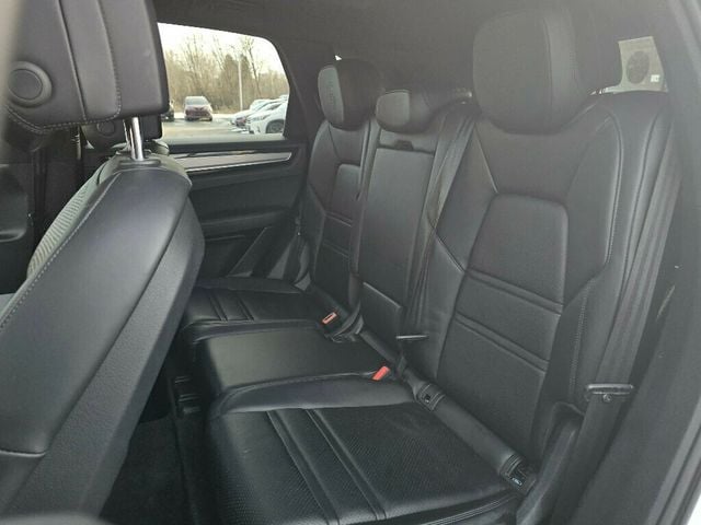 2019 Porsche Cayenne S - 22969923 - 19