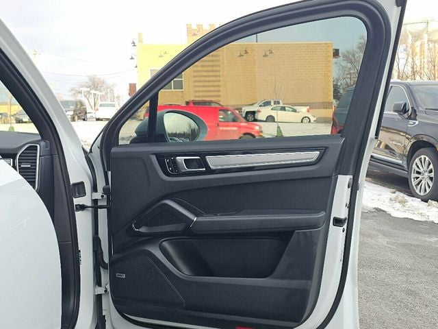 2019 Porsche Cayenne S - 22969923 - 21