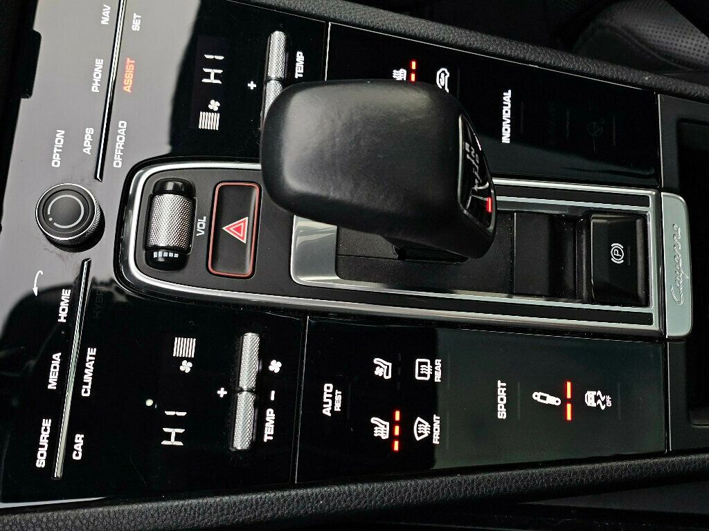 2019 Porsche Cayenne S - 22969923 - 28