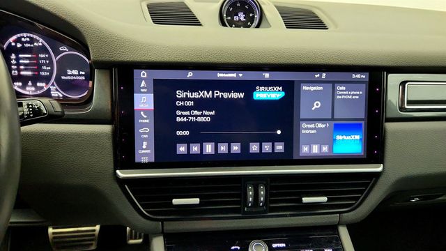 2019 Porsche Cayenne S AWD w/ Premium Plus Pkg, Air Suspension & PDCC - 23045082 - 17
