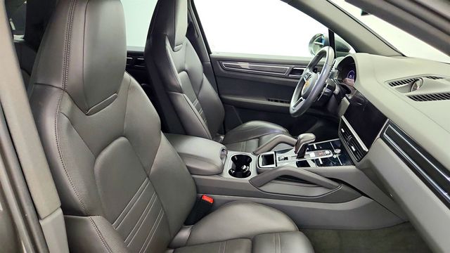 2019 Porsche Cayenne S AWD w/ Premium Plus Pkg, Air Suspension & PDCC - 23045082 - 23