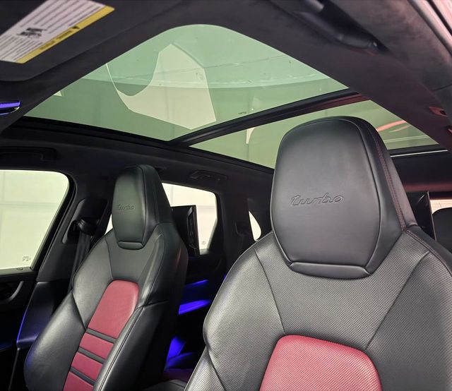 2019 Porsche Cayenne Turbo - 23028424 - 18