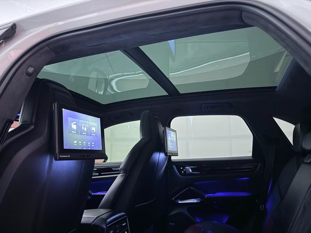 2019 Porsche Cayenne Turbo - 23028424 - 24