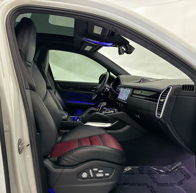 2019 Porsche Cayenne Turbo - 23028424 - 27