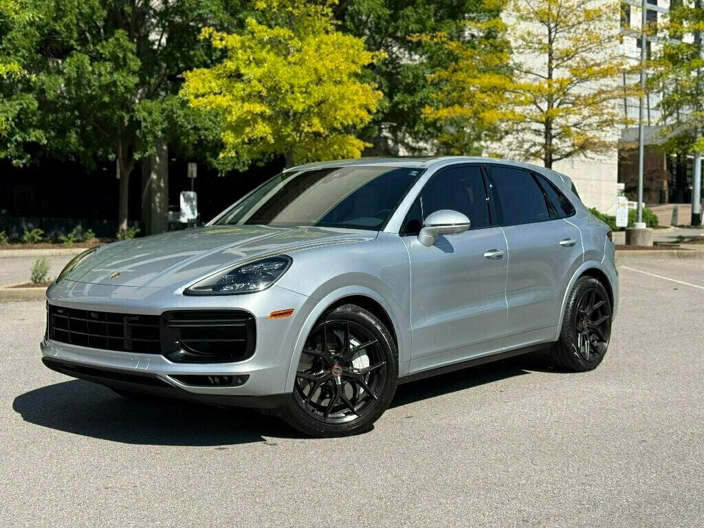 2019 Porsche Cayenne Turbo - 23016227 - 0