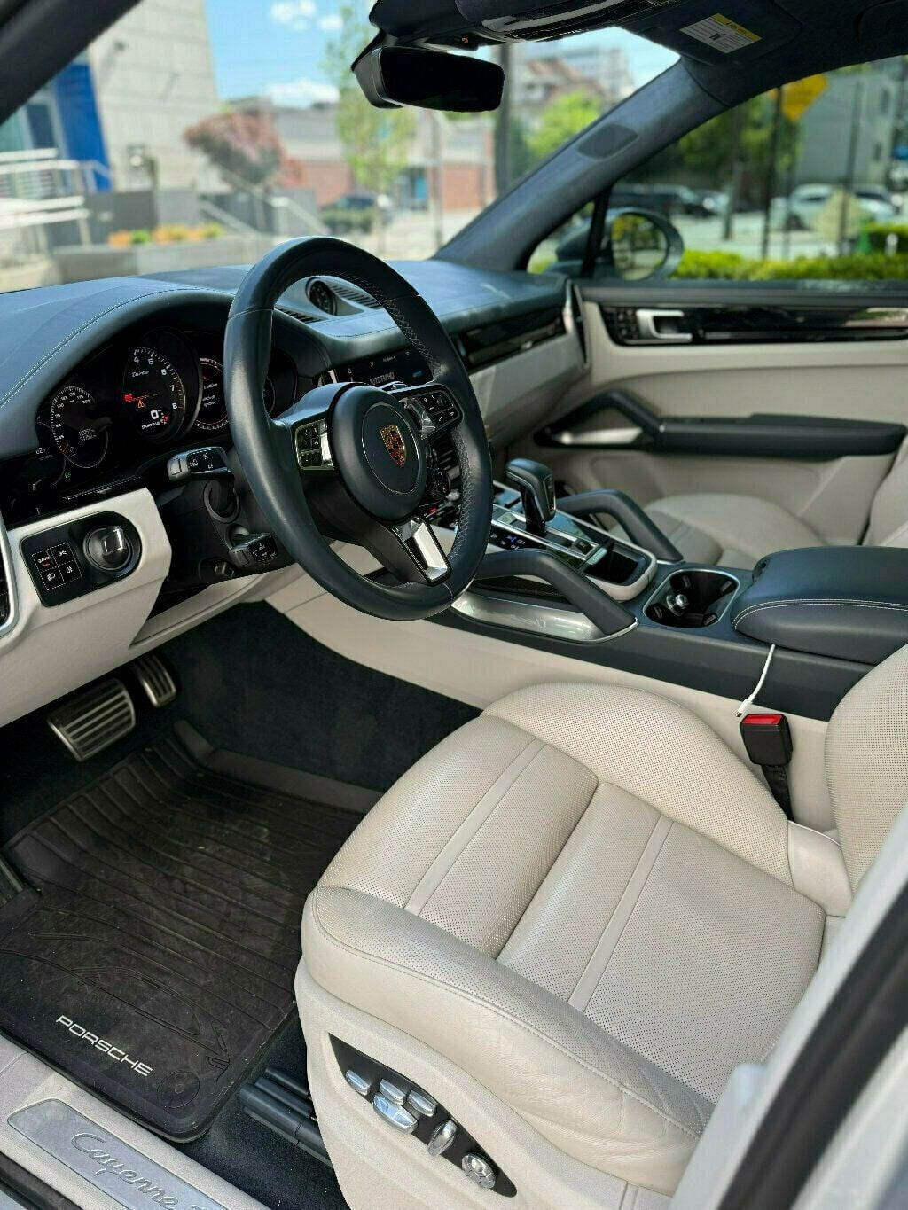 2019 Porsche Cayenne Turbo - 23016227 - 11