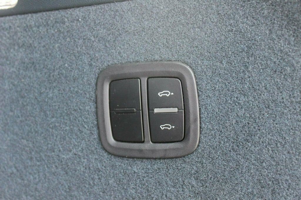 2019 Porsche Cayenne Turbo - 23016227 - 17