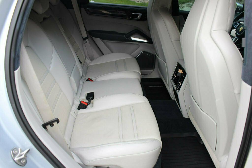 2019 Porsche Cayenne Turbo - 23016227 - 19