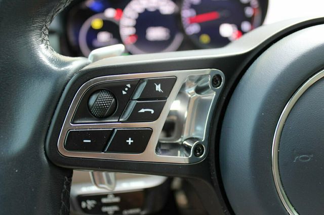 2019 Porsche Cayenne Turbo - 23016227 - 34