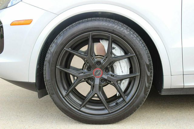 2019 Porsche Cayenne Turbo - 23016227 - 39