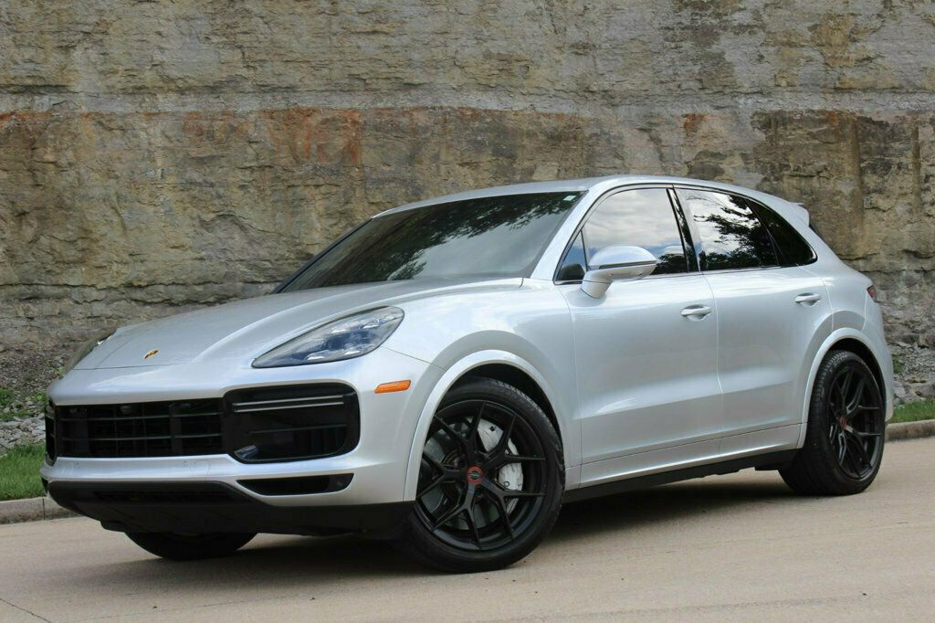2019 Porsche Cayenne Turbo - 23016227 - 42