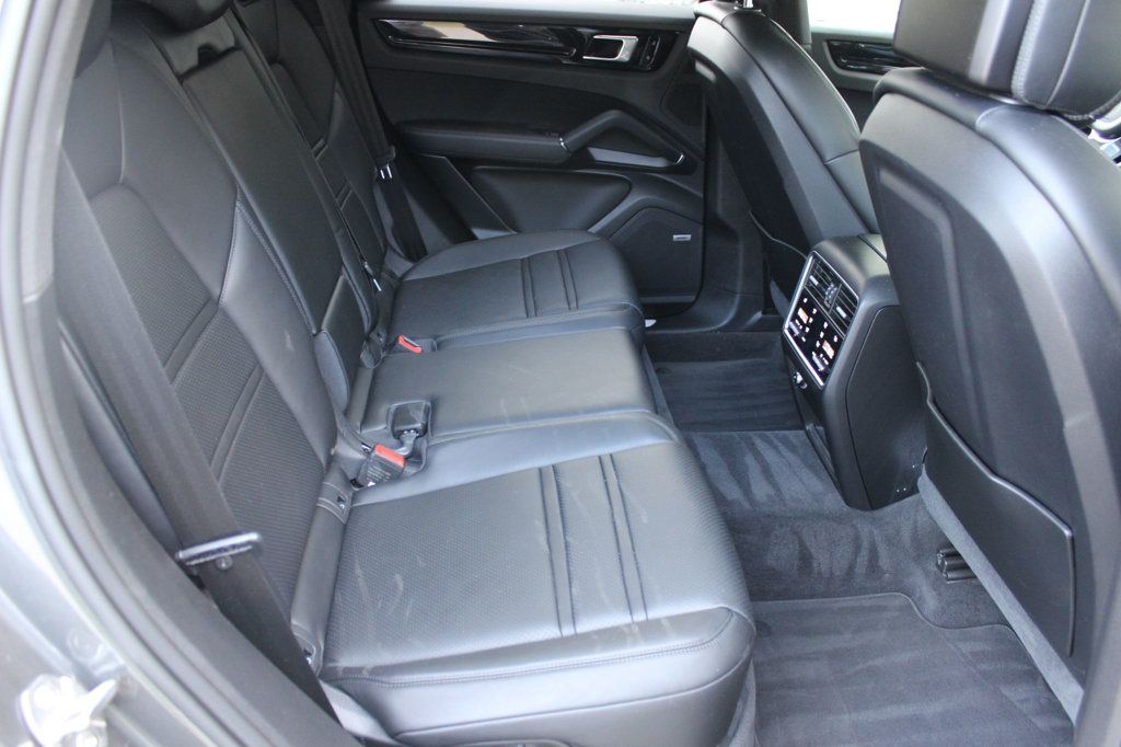 2019 Porsche Cayenne Very LOW Miles Loaded Very Clean AWD Fast 615-300-6004 - 23016582 - 18
