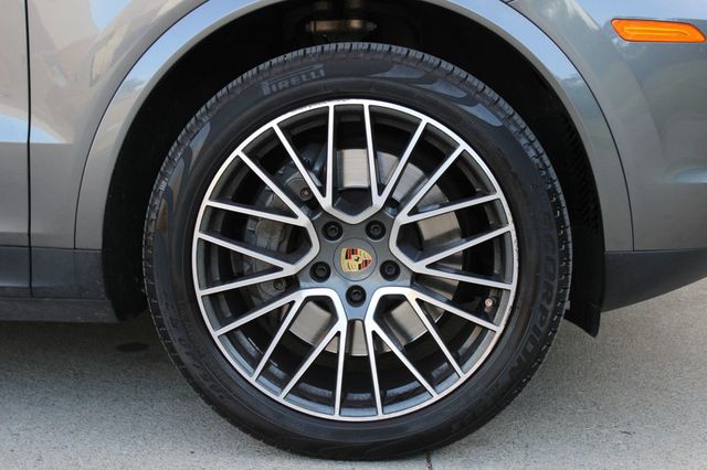 2019 Porsche Cayenne Very LOW Miles Loaded Very Clean AWD Fast 615-300-6004 - 23016582 - 34