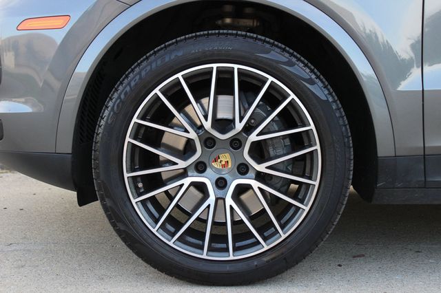 2019 Porsche Cayenne Very LOW Miles Loaded Very Clean AWD Fast 615-300-6004 - 23016582 - 36