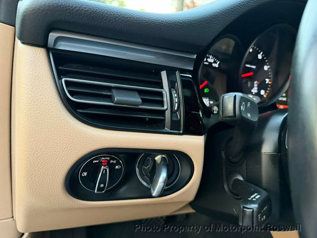 2019 Porsche Macan AWD - 22944257 - 16