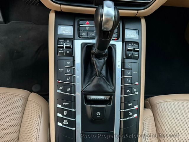 2019 Porsche Macan AWD - 22944257 - 18