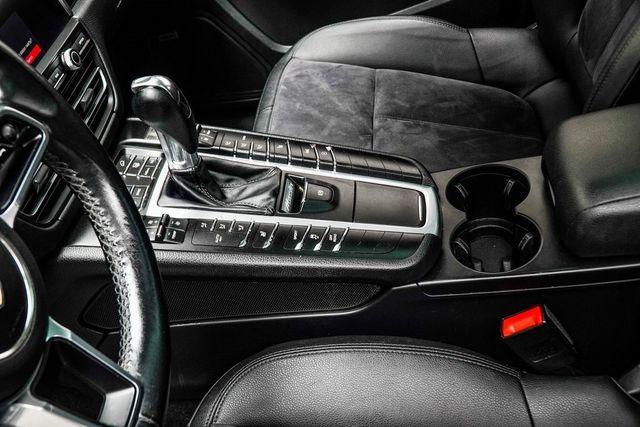 2019 Porsche Macan AWD - 22955940 - 16