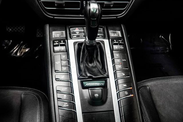 2019 Porsche Macan AWD - 22955940 - 17