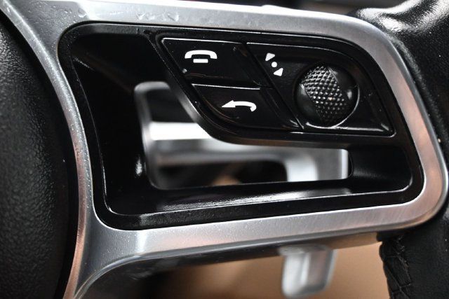 2019 Porsche Macan AWD - 23080756 - 18