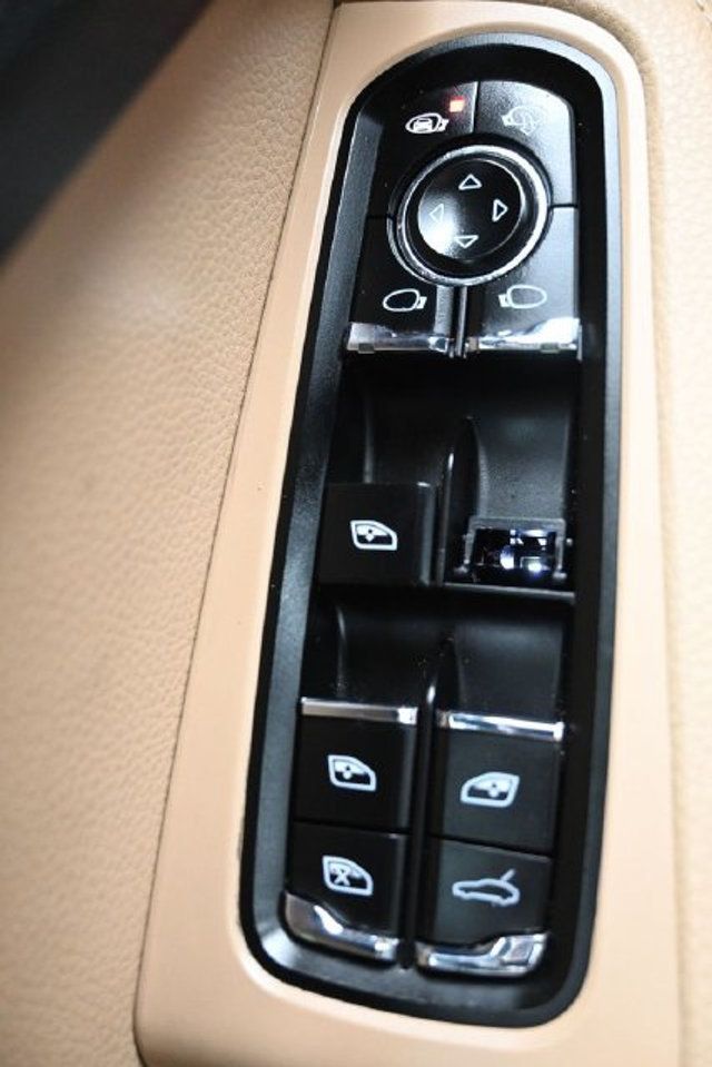 2019 Porsche Macan AWD - 23080756 - 23
