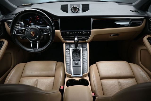 2019 Porsche Macan AWD - 23063124 - 10
