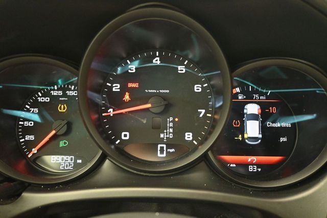 2019 Porsche Macan AWD - 23063124 - 12