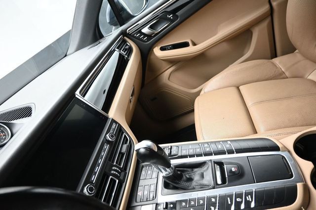 2019 Porsche Macan AWD - 23063124 - 13