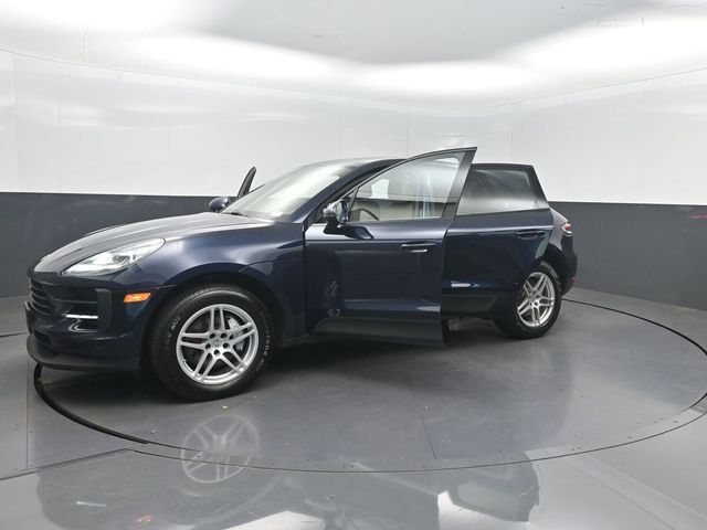 2019 Porsche Macan AWD - 23063124 - 27