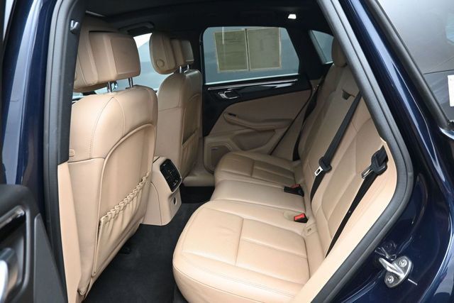 2019 Porsche Macan AWD - 23063124 - 7